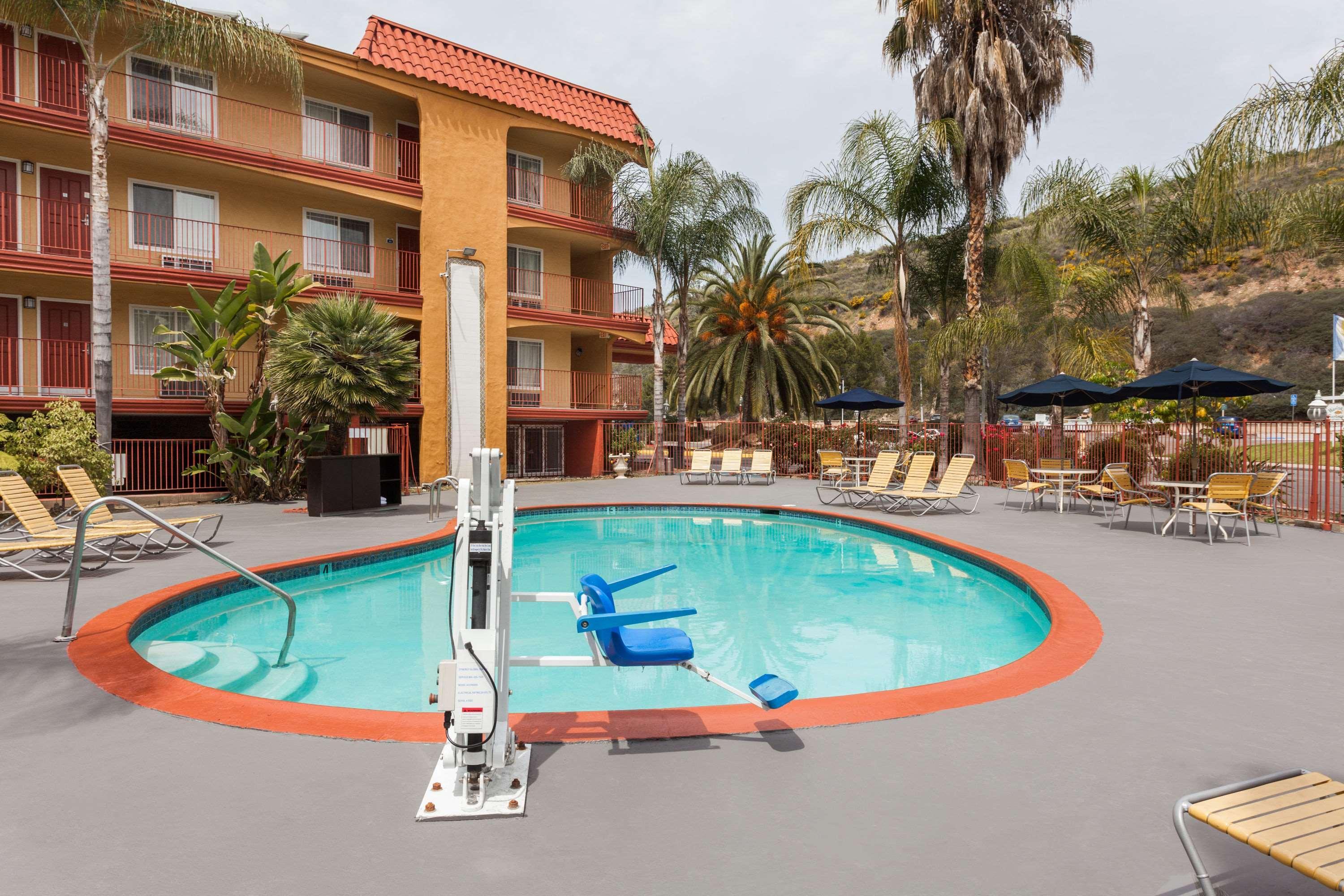 Days Inn By Wyndham Mission Valley-Sdsu San Diego Exteriér fotografie