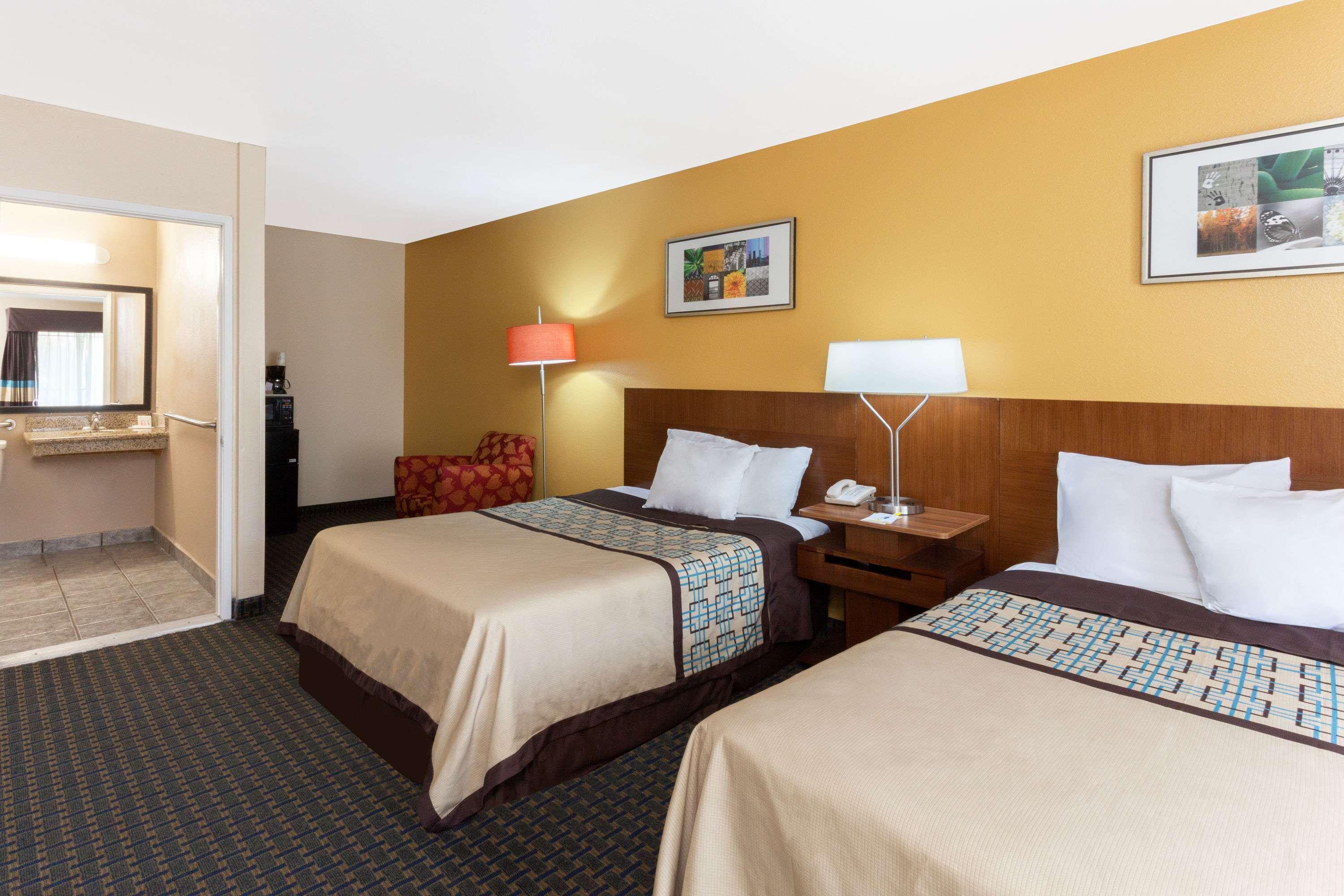 Days Inn By Wyndham Mission Valley-Sdsu San Diego Exteriér fotografie