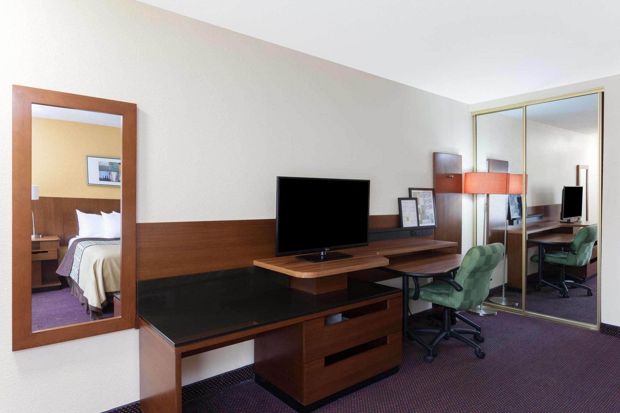 Days Inn By Wyndham Mission Valley-Sdsu San Diego Exteriér fotografie